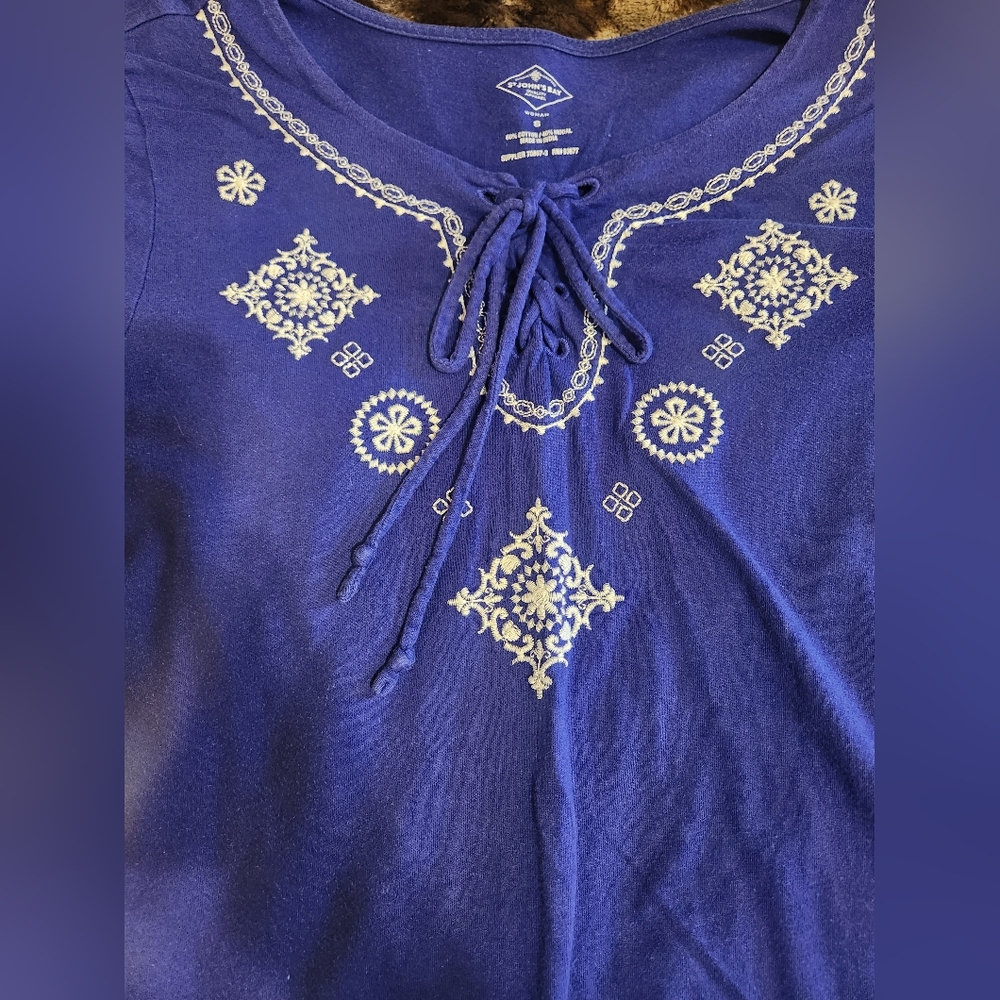 St. John's Bay Blue Embroidered Short Sleeve Top Size S - Picture 4 of 6